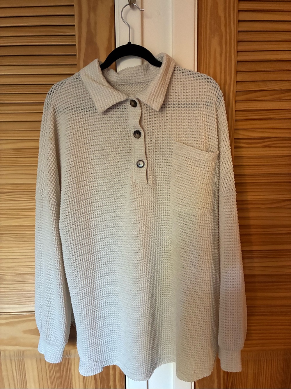Waffle Knit Button-Front Long Sleeve Top in Cream size xl